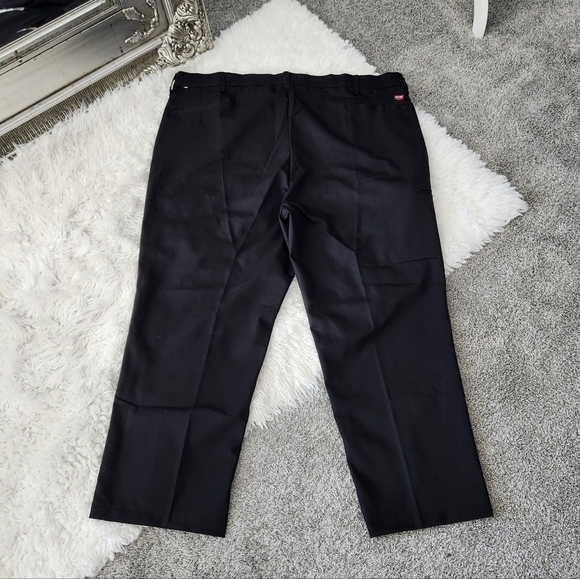Red Kap Men's Black Cell Phone Pocket Work Pants PT2CBK. Black. Size 48x30. Nee - Picture 3 of 5